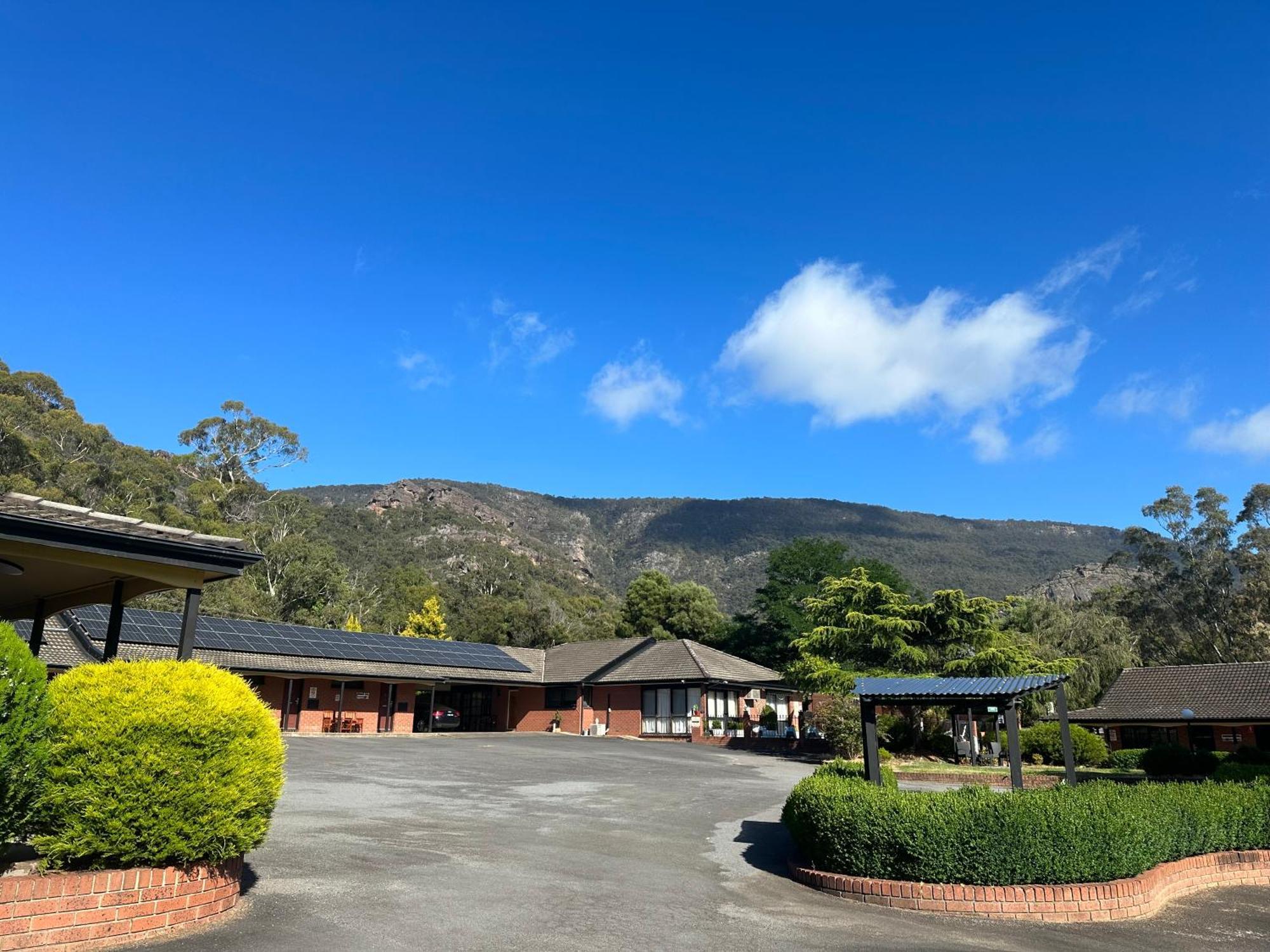 Golden Chain Country Plaza Motel 霍尔斯加普 外观 照片